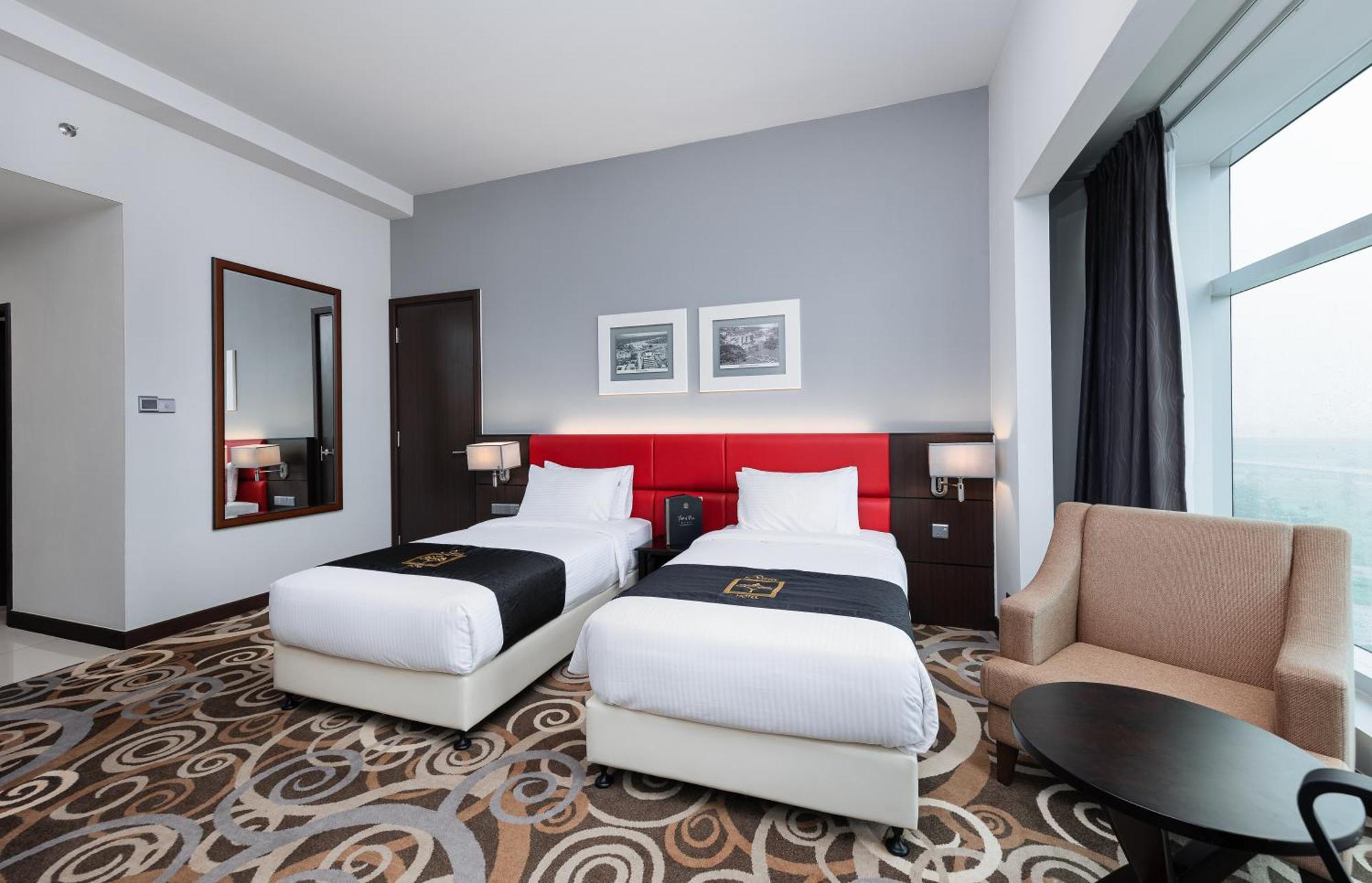 Raia Hotel & Convention Centre Kuching Exterior photo
